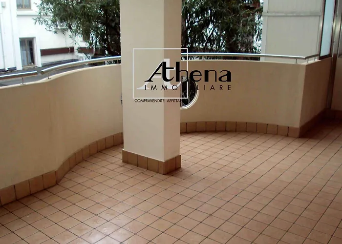 Santis 44 Apartman Grado